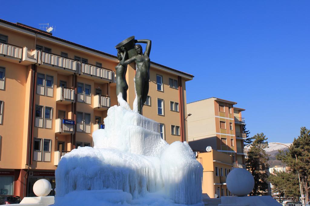 Hotel Castello L'Aquila Bagian luar foto